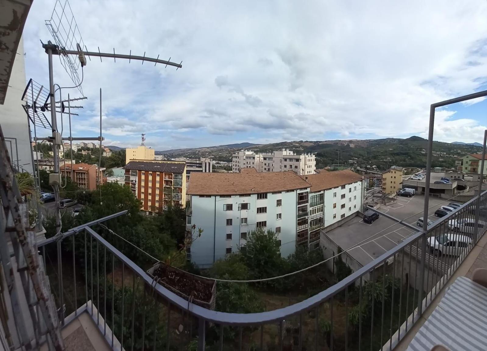 My Family Intero Appartamento Con Parcheggio Privato Potenza Eksteriør billede
